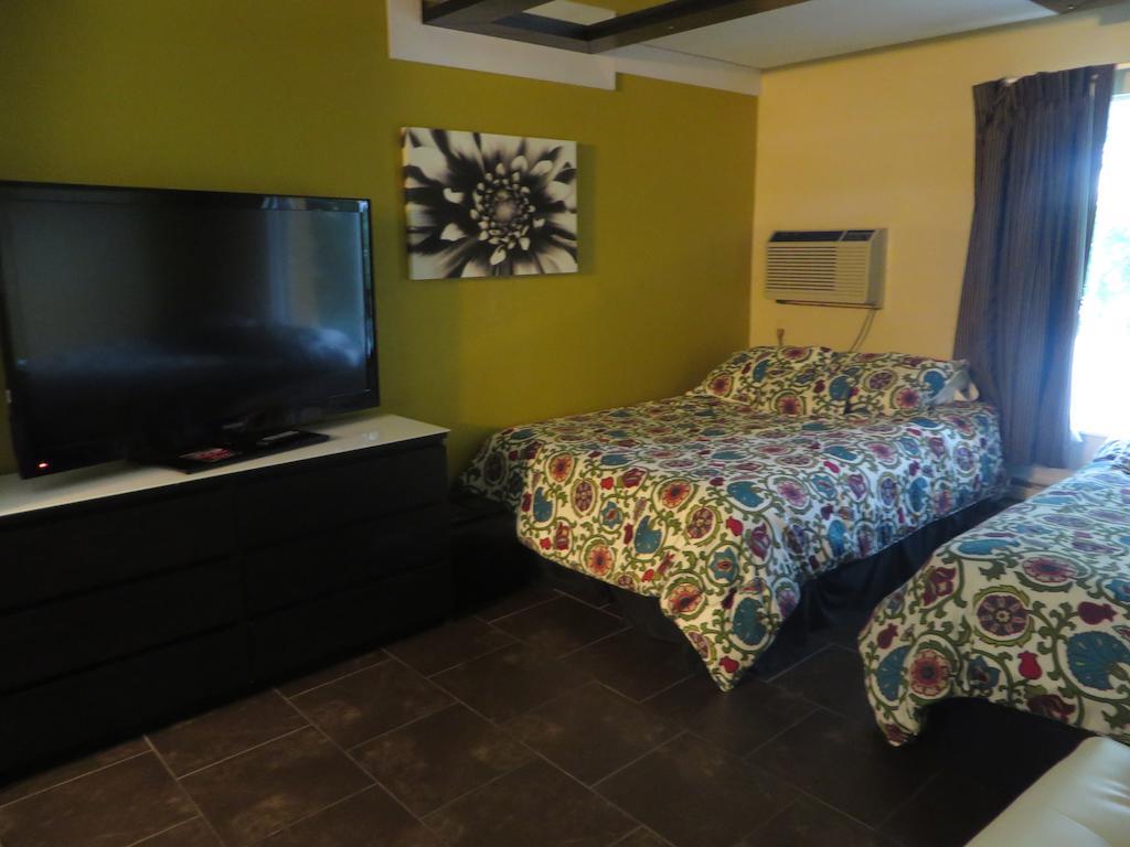 Riverside Suites North Mankato Room photo